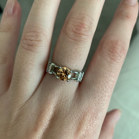 Sterling Silver Ring Size 7 - Picture 1 of 2